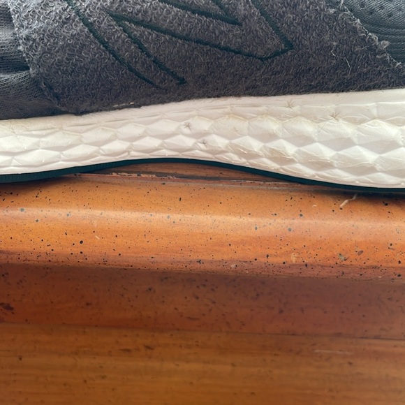 New Balance Men’s Size 8.5 - Picture 10 of 10